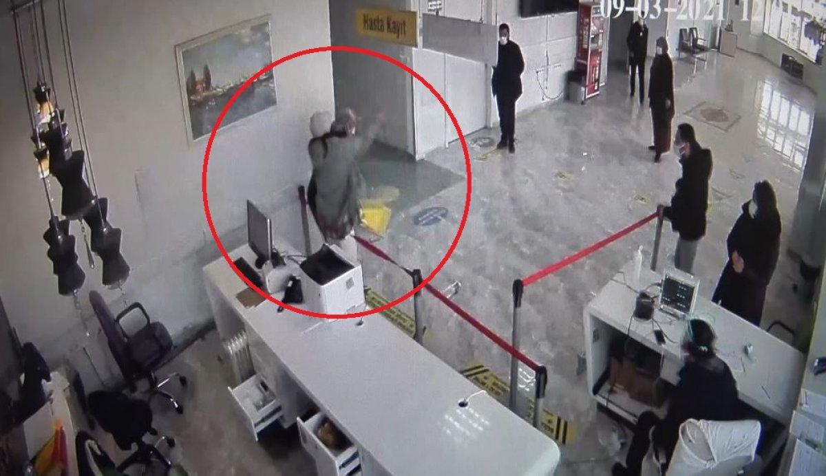 Samsun'da 17 yaşındaki kız, sağlık çalışanını darbetti