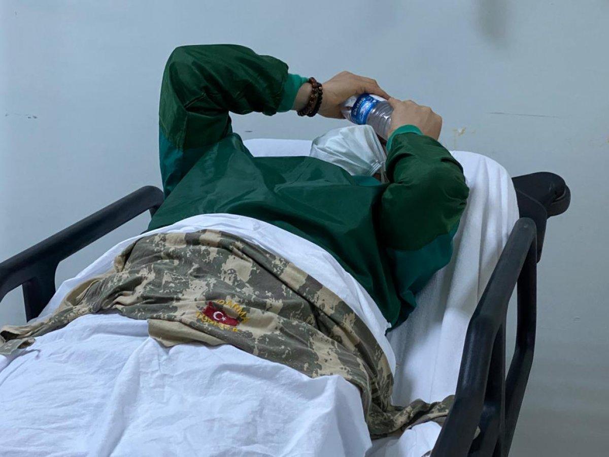 Samsun'da 17 yaşındaki kız, sağlık çalışanını darbetti