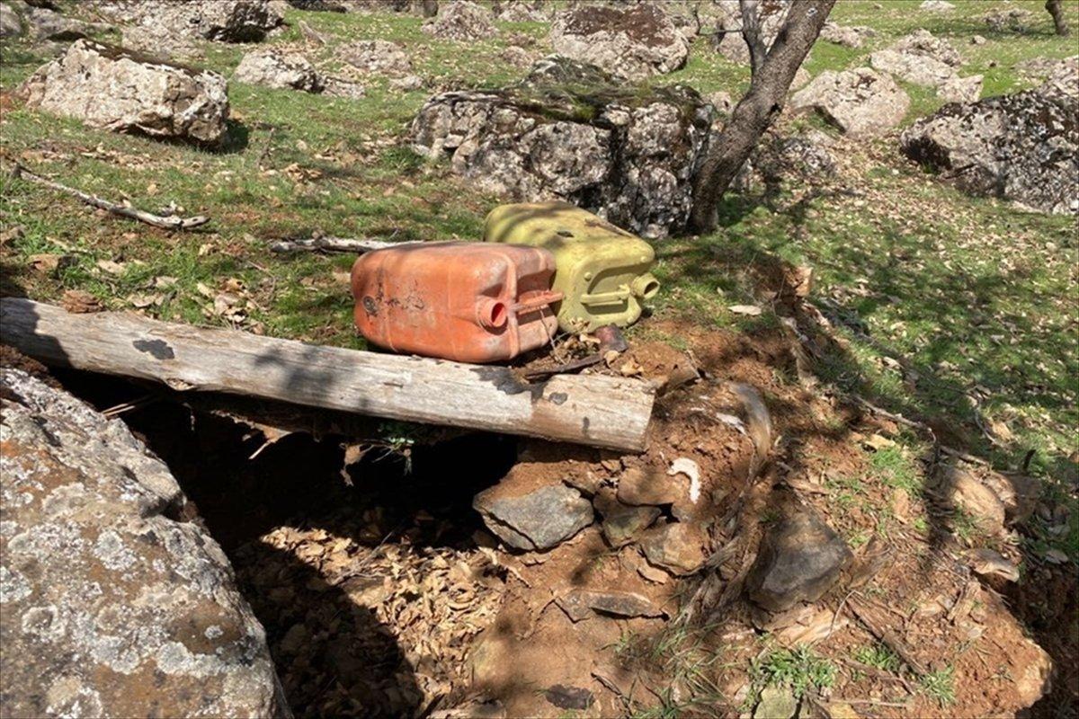 Hakurk'ta PKK'ya ait silah ile mühimmat ele geçirildi