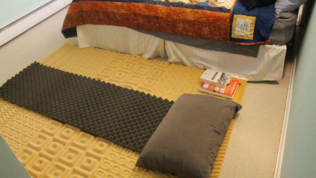 Yerde uyumak için 4 neden