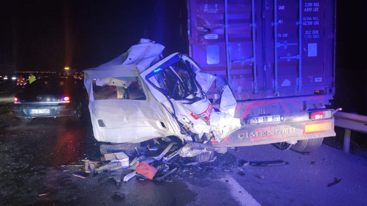 Osmaniye'de 5 araç birbirine girdi: 1 ölü, 5 yaralı