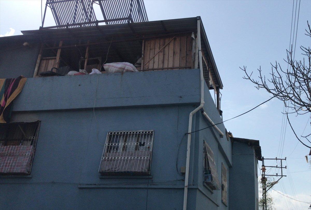 Adana’da 3’üncü kattan düşen hamile kadın öldü, bebeği hayata tutundu