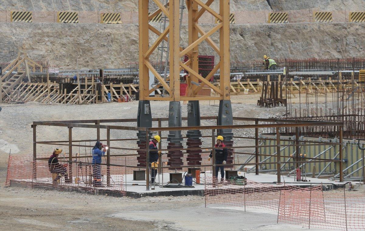 Bakan Dönmez: Akkuyu Nükleer Güç Santrali, ekonomiye 6 milyar dolar katkı sağlayacak