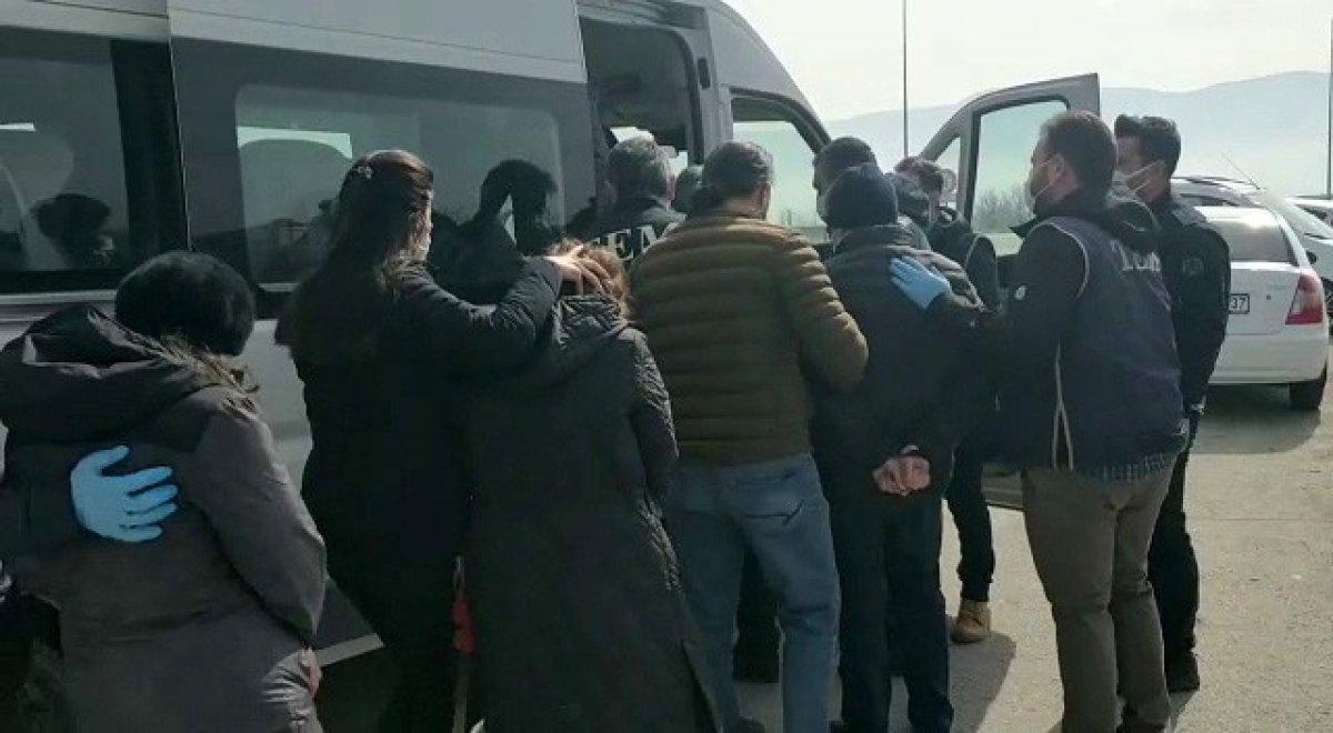 Yurt dışına kaçmaya çalışan 6 FETÖ şüphelisi yakalandı