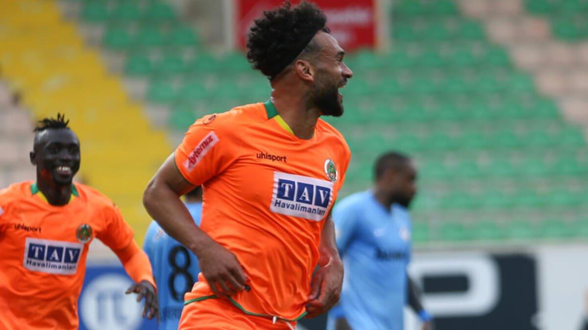 Steven Caulker: Muslera her şutu kurtarıyor