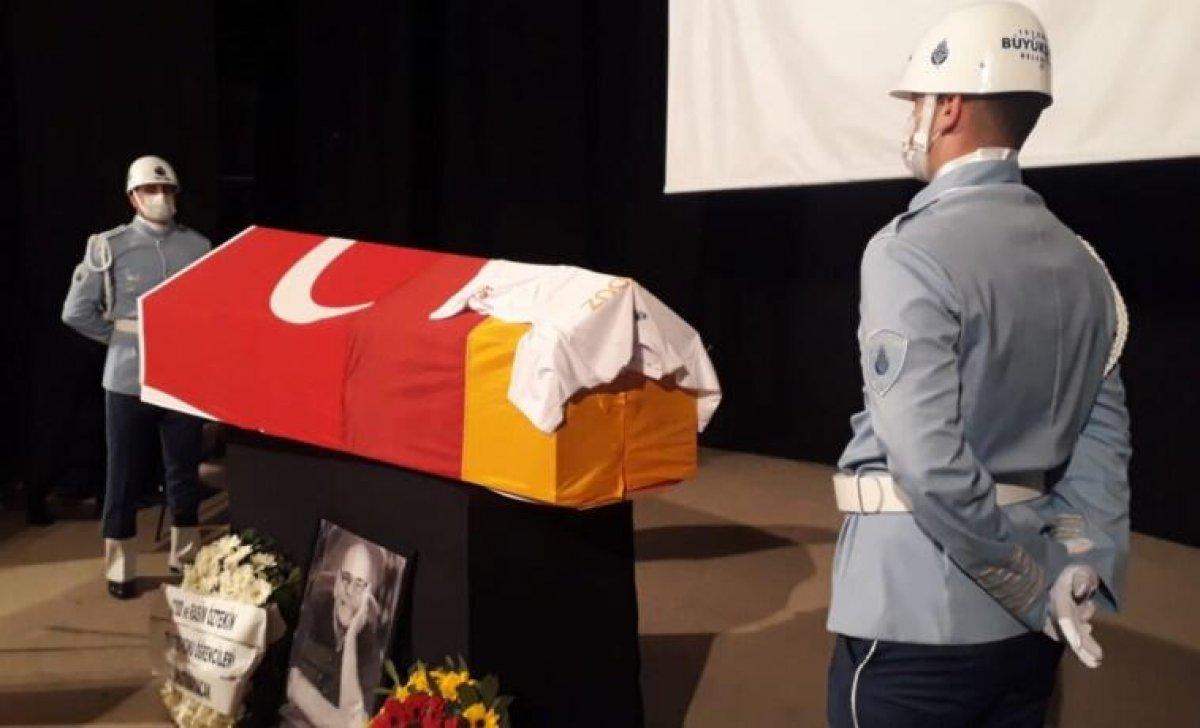 Rasim Öztekin’e acı veda