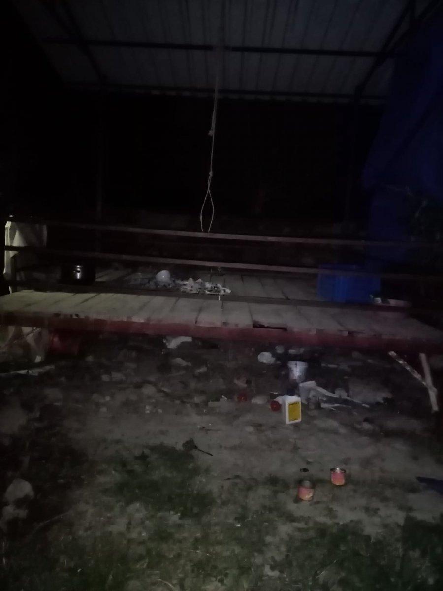 Antalya'da boynuna salıncak ipi dolanan çocuk hayatını kaybetti