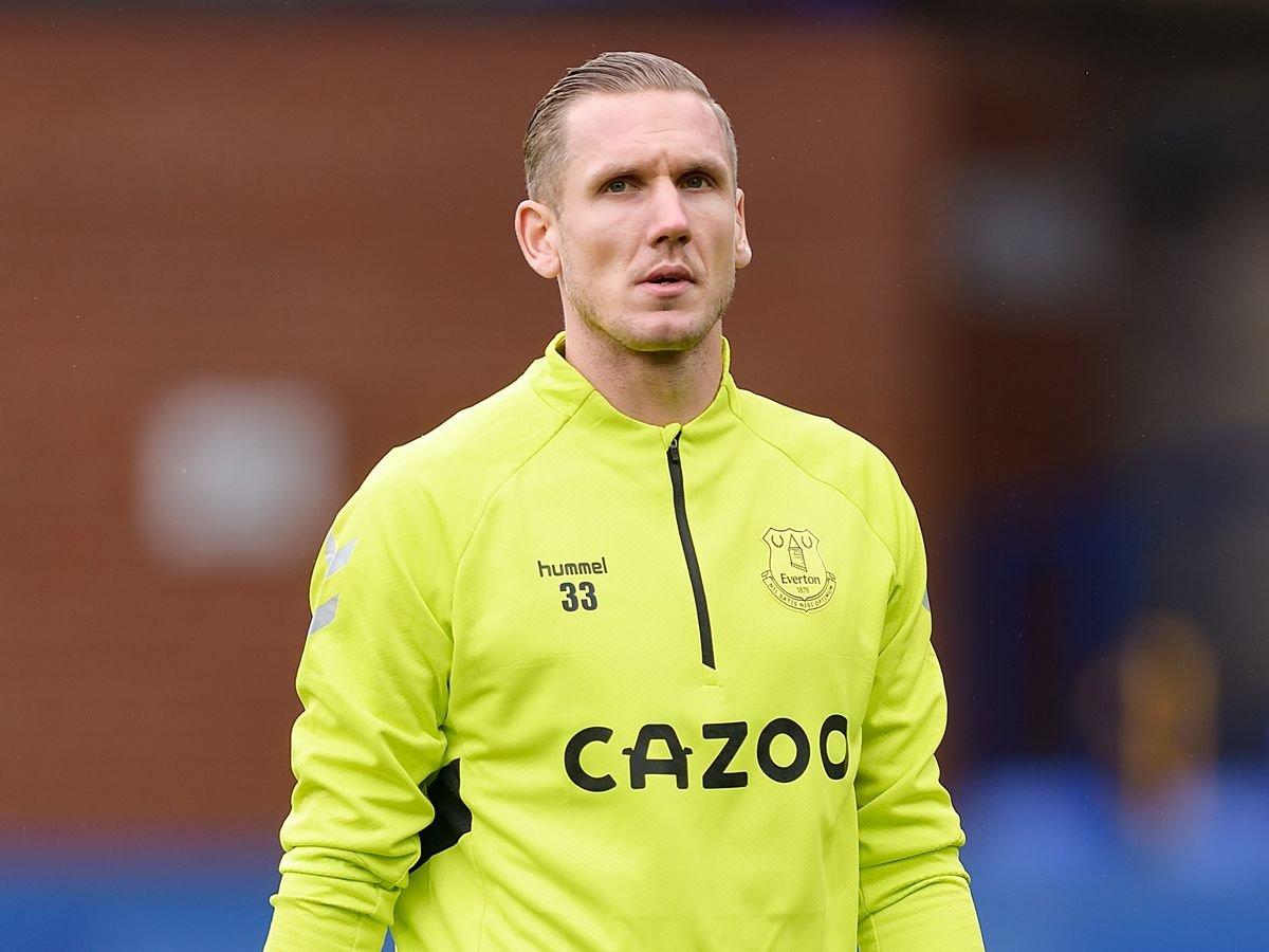 Evertonlı Olsen'in evine bıçaklı hırsızlar girdi