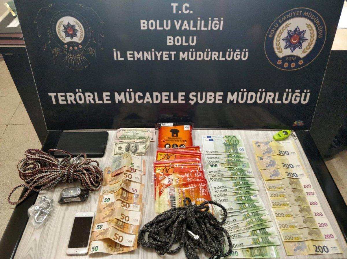 Yurt dışına kaçmaya çalışan 6 FETÖ şüphelisi yakalandı