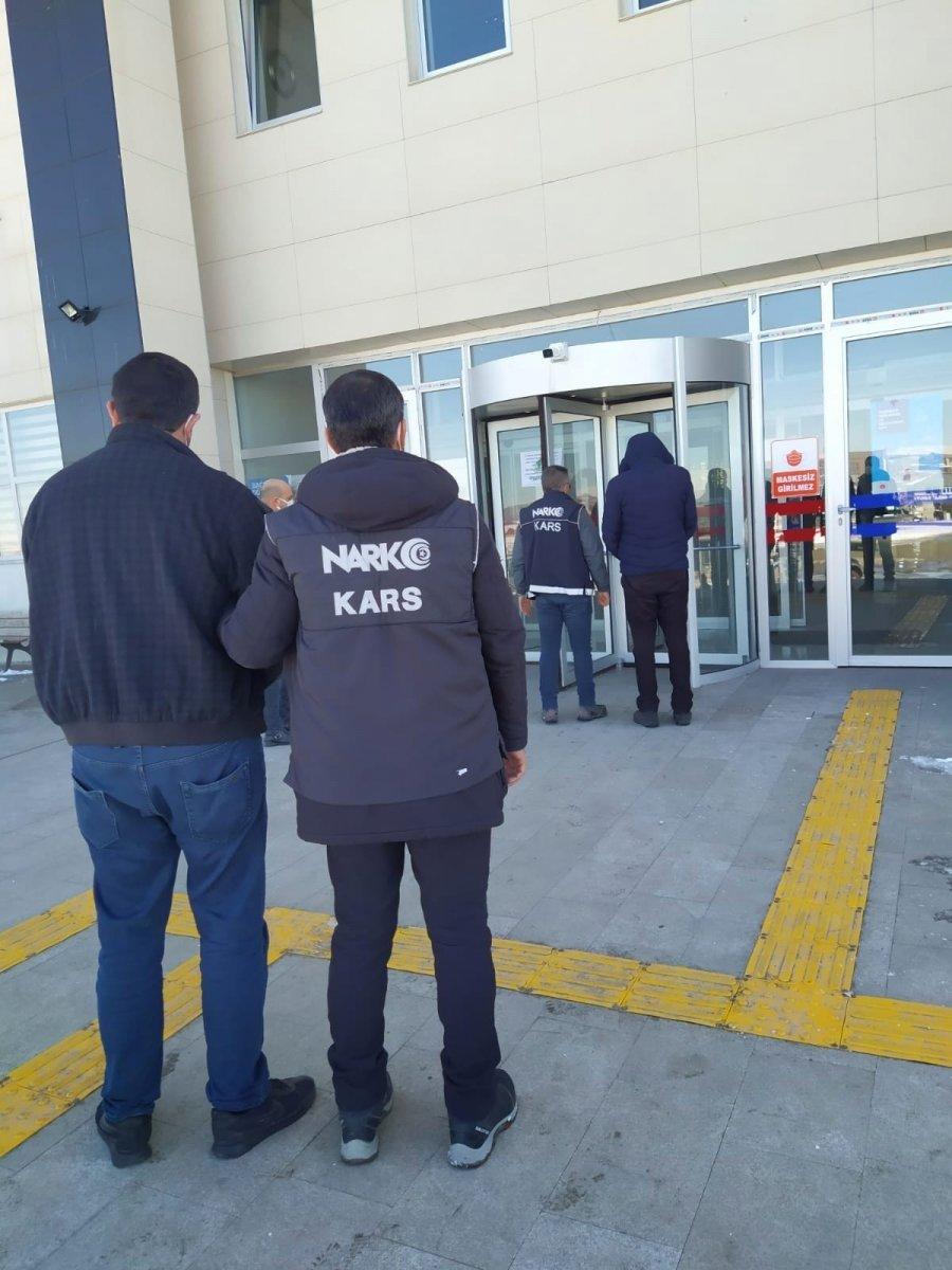 Kars'ta uyuşturucu operasyonu: 4 kişi tutuklandı