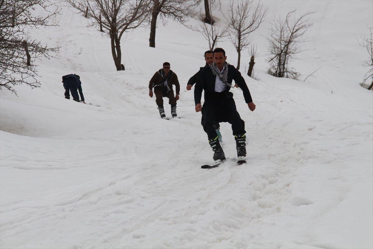 Hakkari Şemdinli'de kayak keyfi