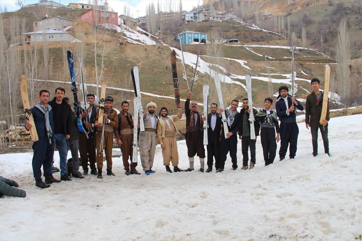 Hakkari Şemdinli'de kayak keyfi