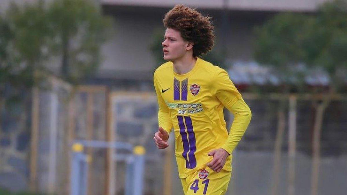 Erencan Yardımcı ilk kez sahaya çıktı