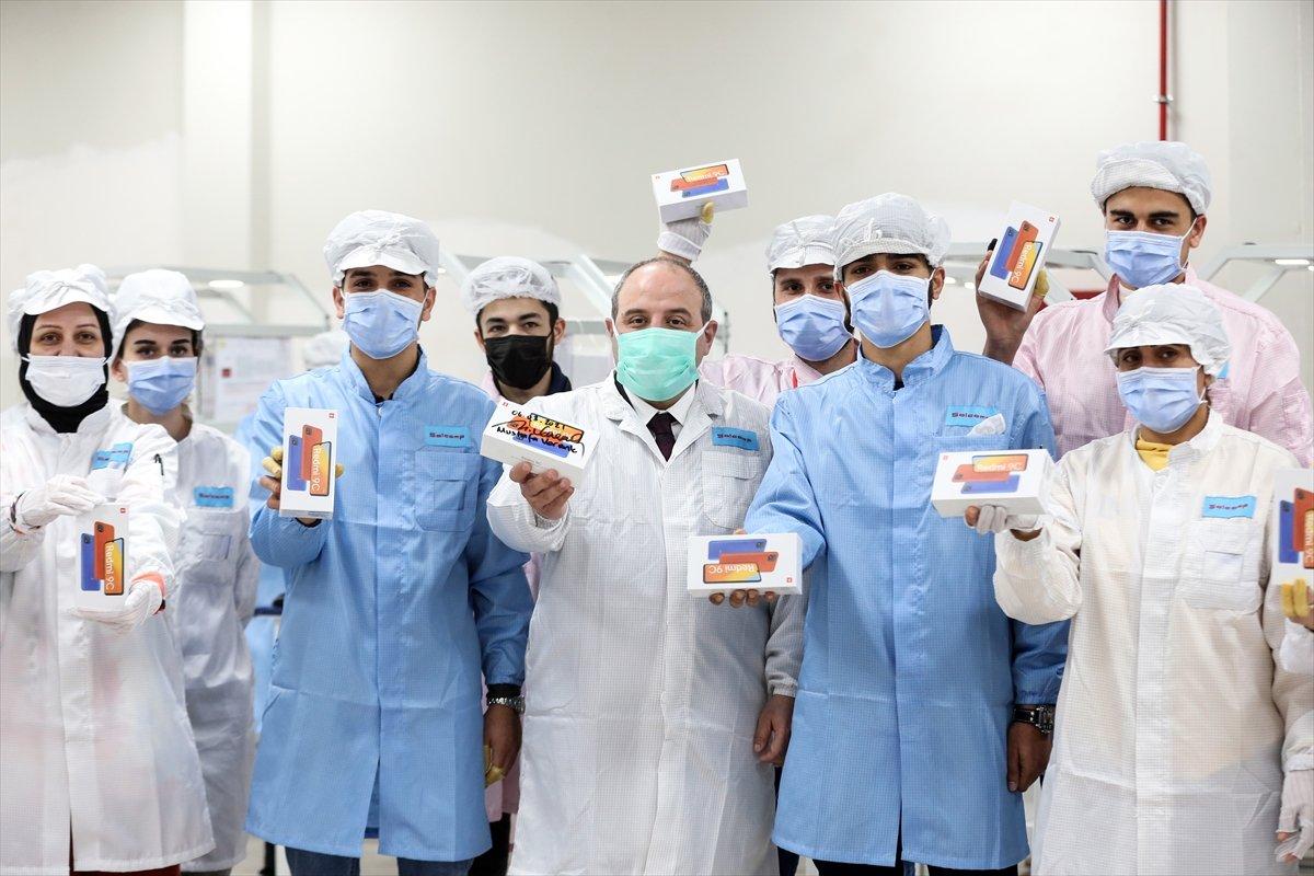 Xiaomi'nin Türkiye fabrikasında üretilen telefonlar satışa çıkıyor