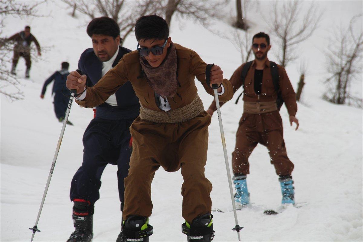 Hakkari Şemdinli'de kayak keyfi