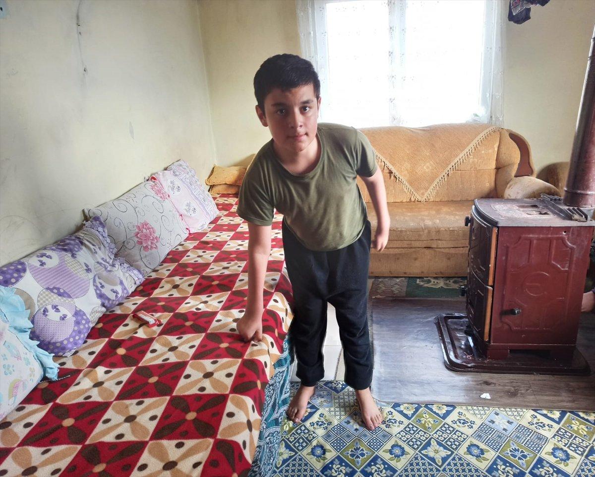 Kahramanmaraş'ta hasta çocukları için yardım beklerken dolandırıldılar