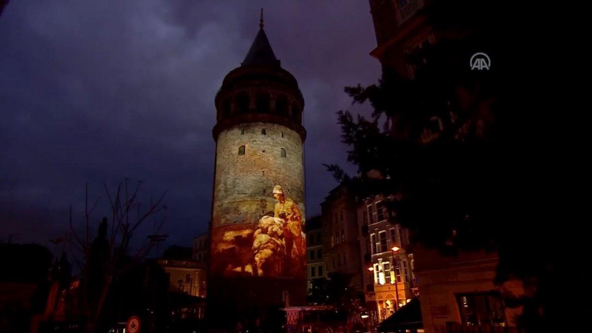 İstiklal Marşı’nın 100. yılına özel Galata Kulesi'nde gösteri