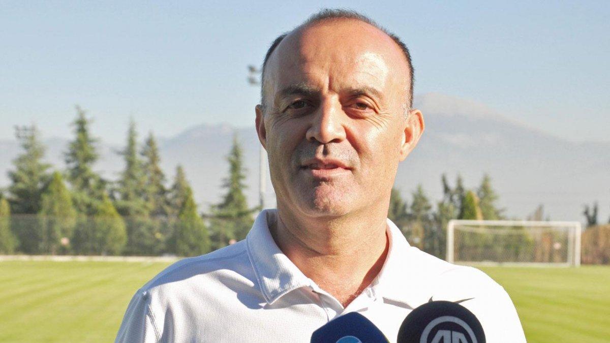 Gençlerbirliği'nin yeni hocası Özcan Bizati oldu