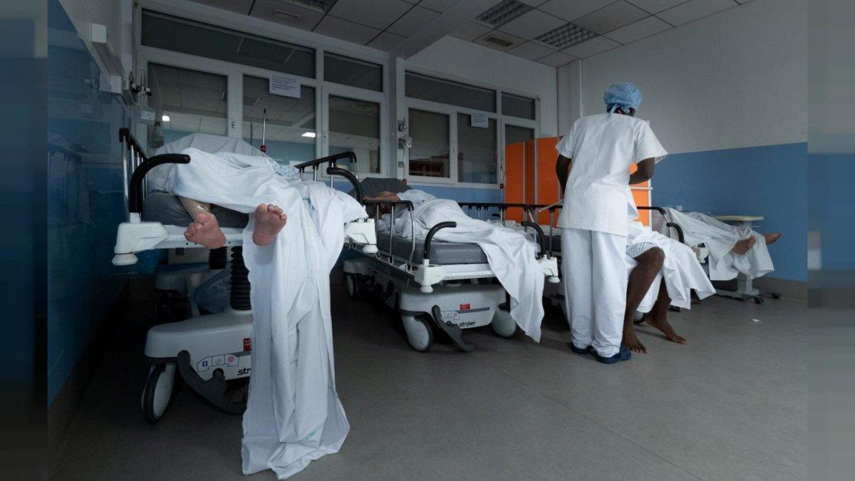 Paris’te her 12 dakikada 1 hasta yoğun bakıma alınıyor