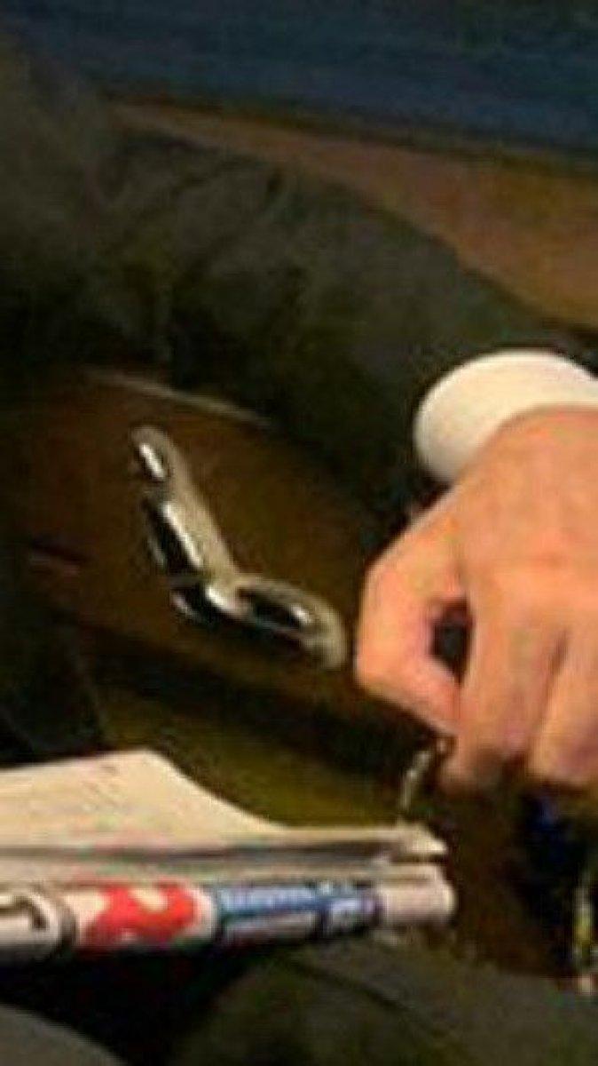 Kemal Kılıçdaroğlu'nun tespihli pozu