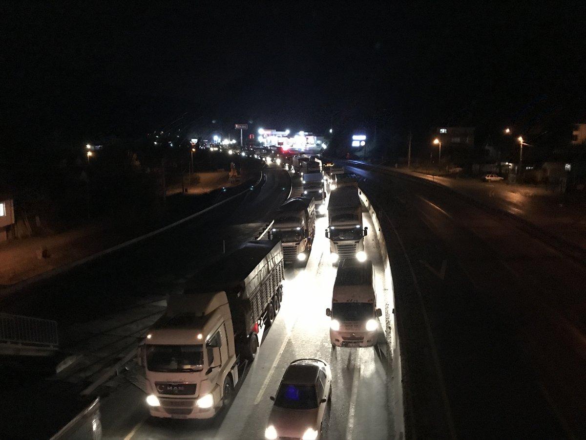 Sakarya'da zincirleme kaza: 1 ölü