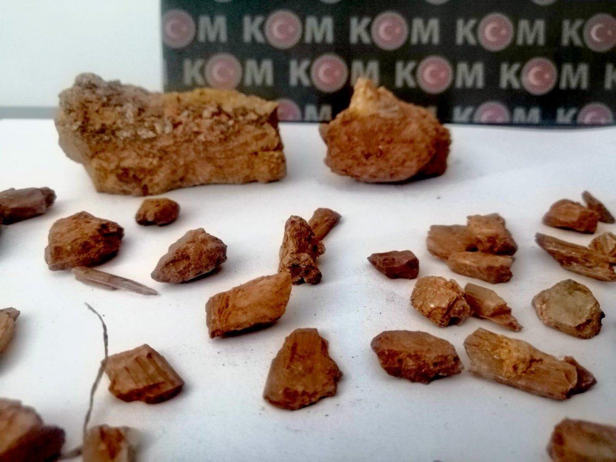 Milas’ta 525 milyon dolarlık painite taşı ele geçirildi