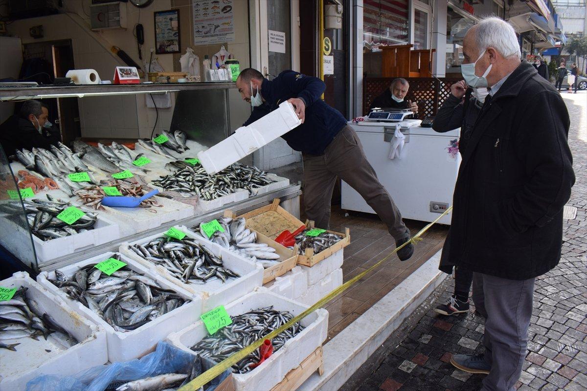 Düzce'de balıkçılar, sezonu kapatmaya hazırlanıyor