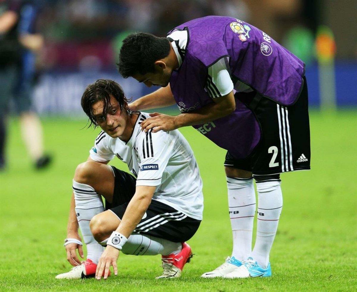 İlkay en iyi 11'inde Mesut Özil'e yer vermedi