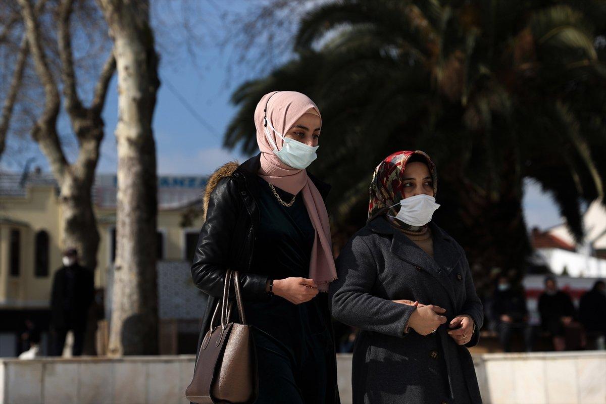 Genç Esra, yüzde 5 gören gözlerini tedavi ettirmek istiyor