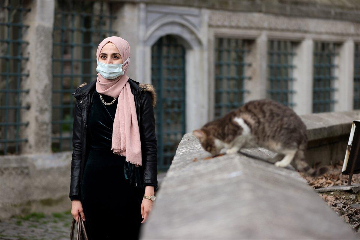 Genç Esra, yüzde 5 gören gözlerini tedavi ettirmek istiyor