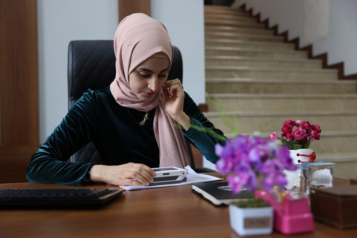 Genç Esra, yüzde 5 gören gözlerini tedavi ettirmek istiyor