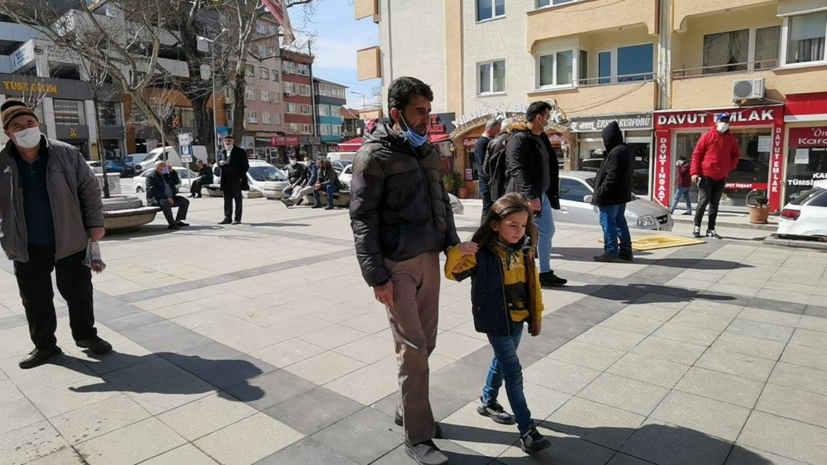 Bursa'da Suriyeli küçük Ziyad, babasının göremeyen gözü oldu