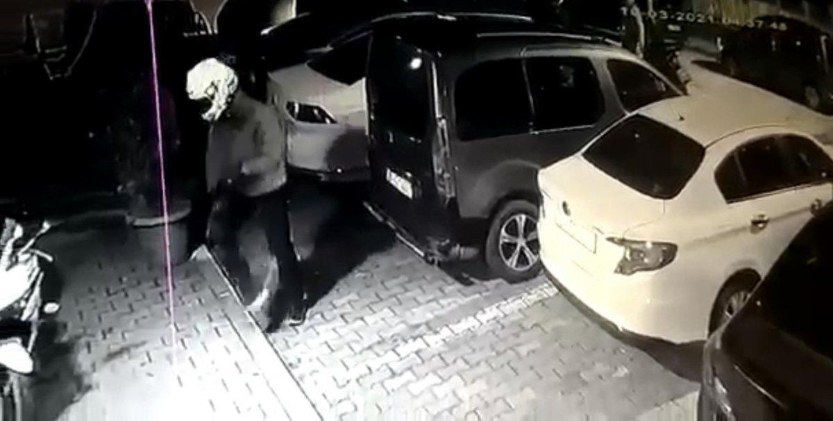 İstanbul'da 3 ayda 10 motosiklet çalan çete üyeleri yakalandı