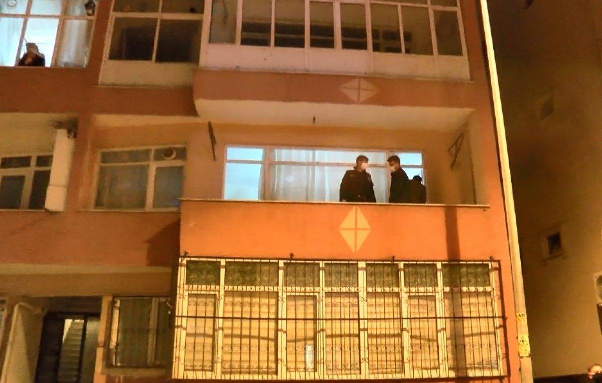 Ümraniye'de yalnız yaşayan adam evinde ölü bulundu
