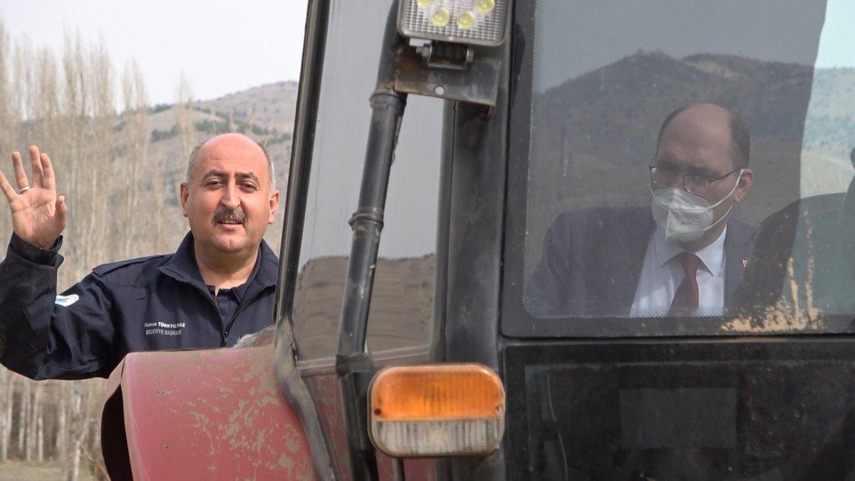 Atıl arazilerde ekimi yapılan çörekotu bölgenin halkına dağıtılacak