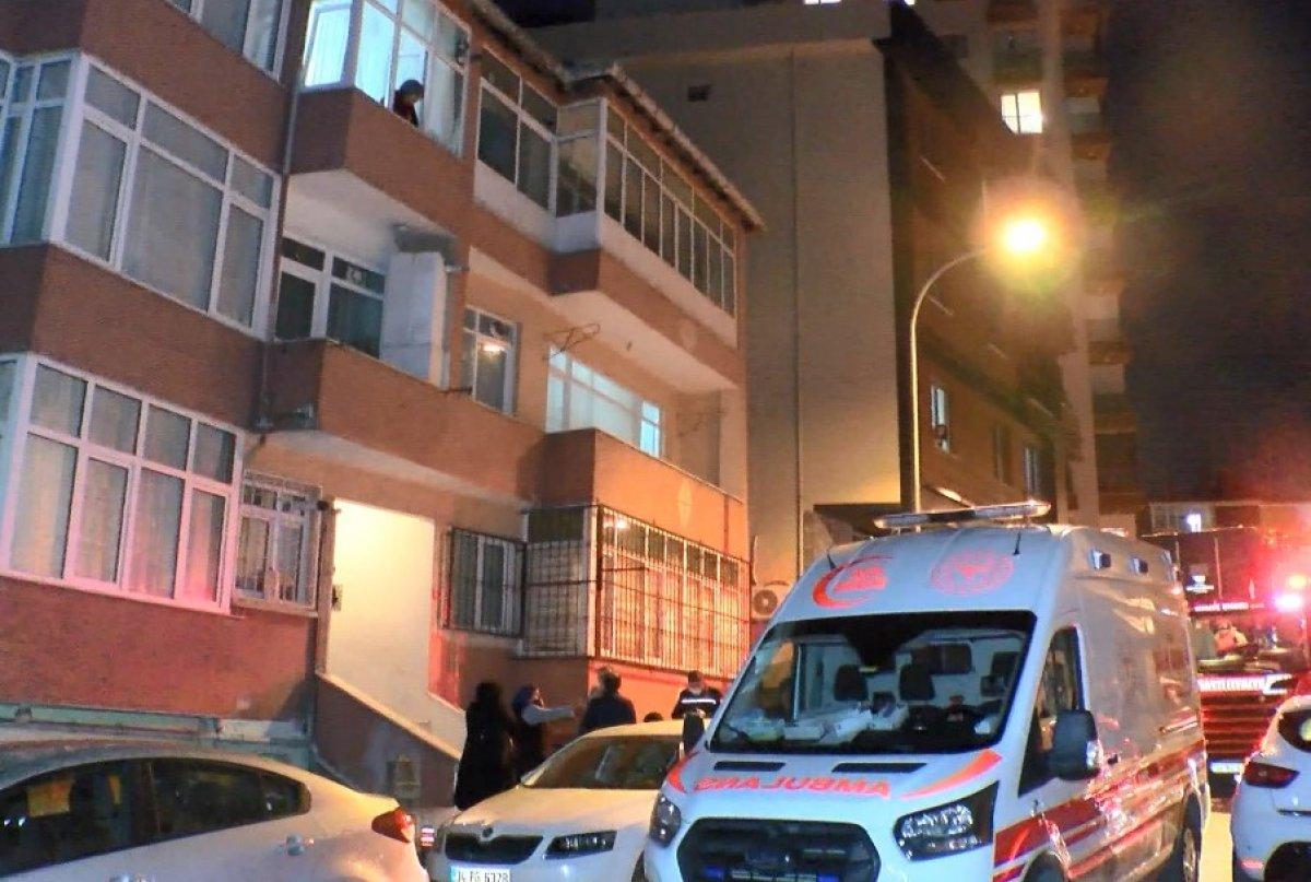 Ümraniye'de yalnız yaşayan adam evinde ölü bulundu