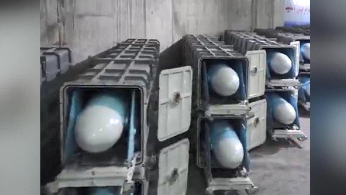 İran, yeni 'füze kentinin' tanıtımını yaptı