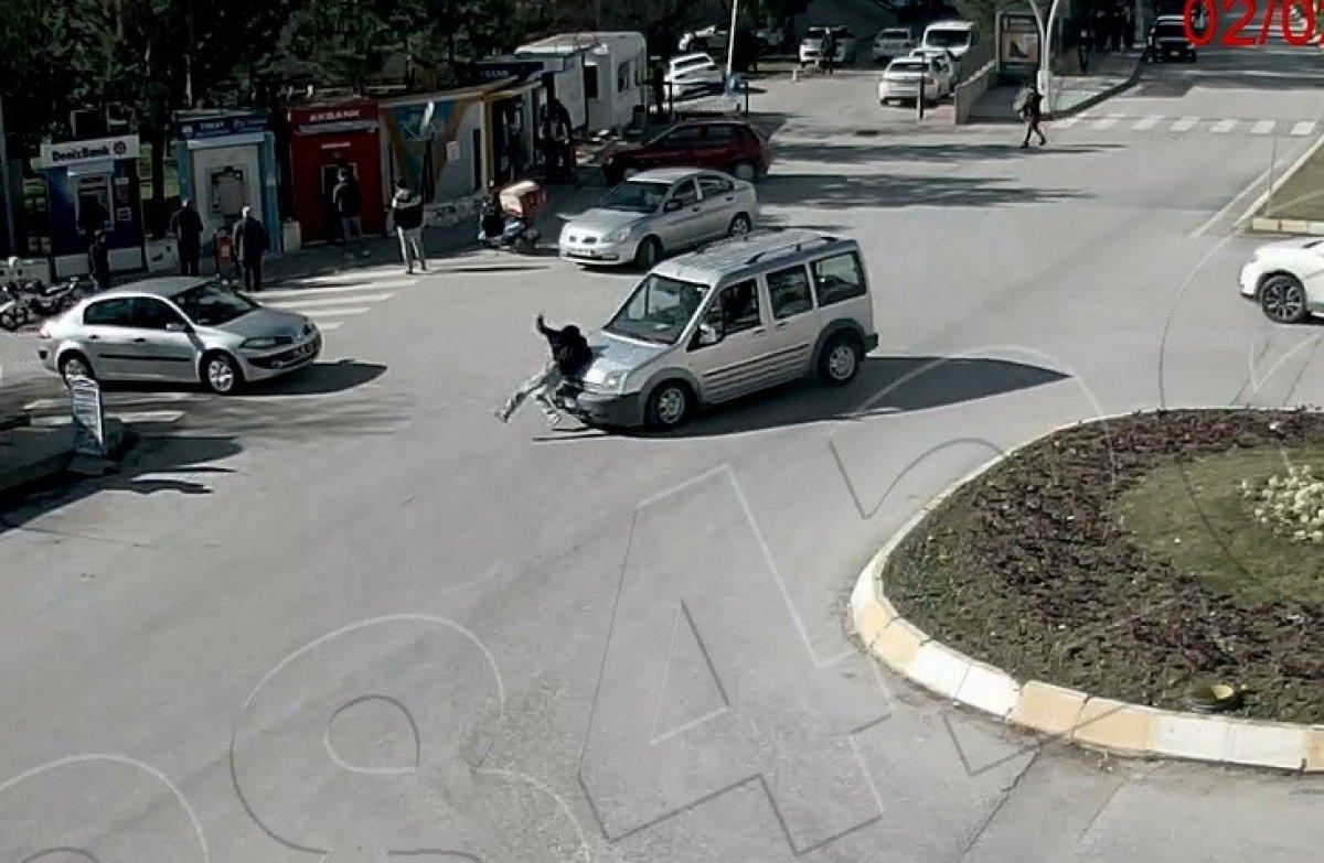 Tokat'ta MOBESE kameralarına yansıyan kazalar