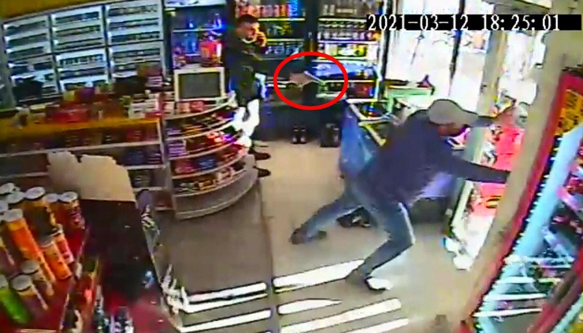 Isparta'da muhtarla zabıta amirinin kavgası kameraya böyle yansıdı