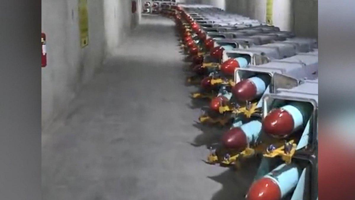 İran, yeni 'füze kentinin' tanıtımını yaptı