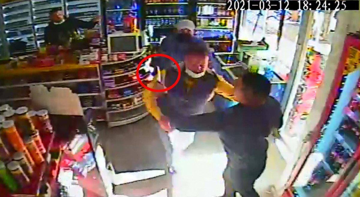 Isparta'da muhtarla zabıta amirinin kavgası kameraya böyle yansıdı