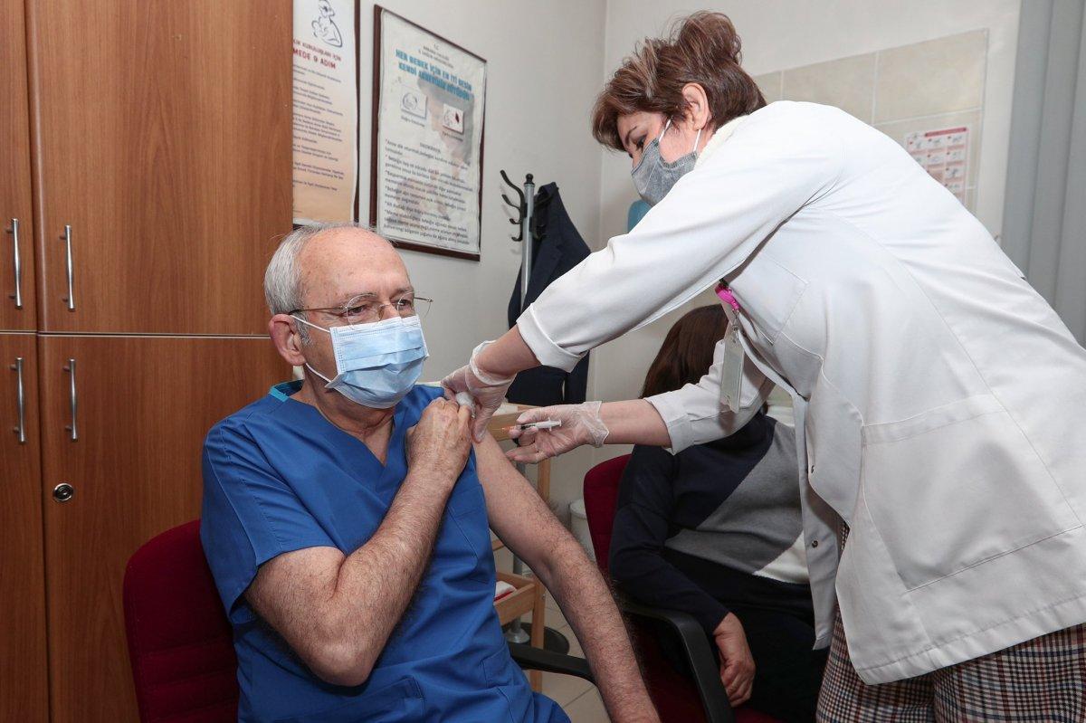 Kemal Kılıçdaroğlu aşıda ikinci dozu yaptırdı