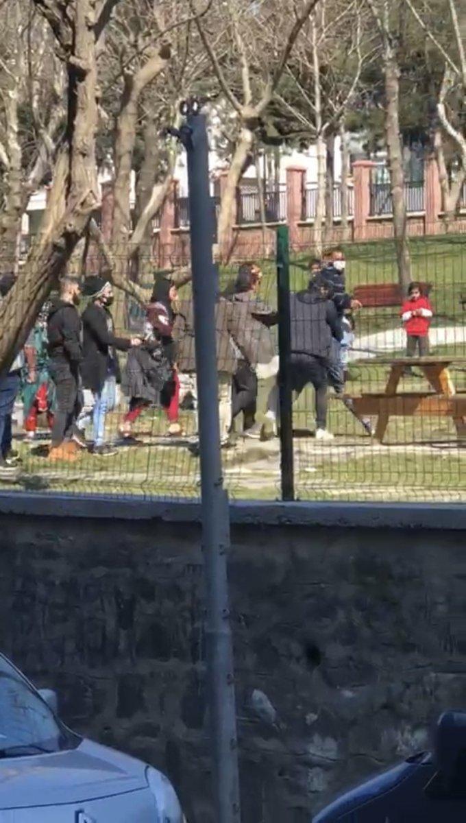 Beyoğlu'nda tartıştığı genci boğazından bıçaklayan Suriyeli yakalandı