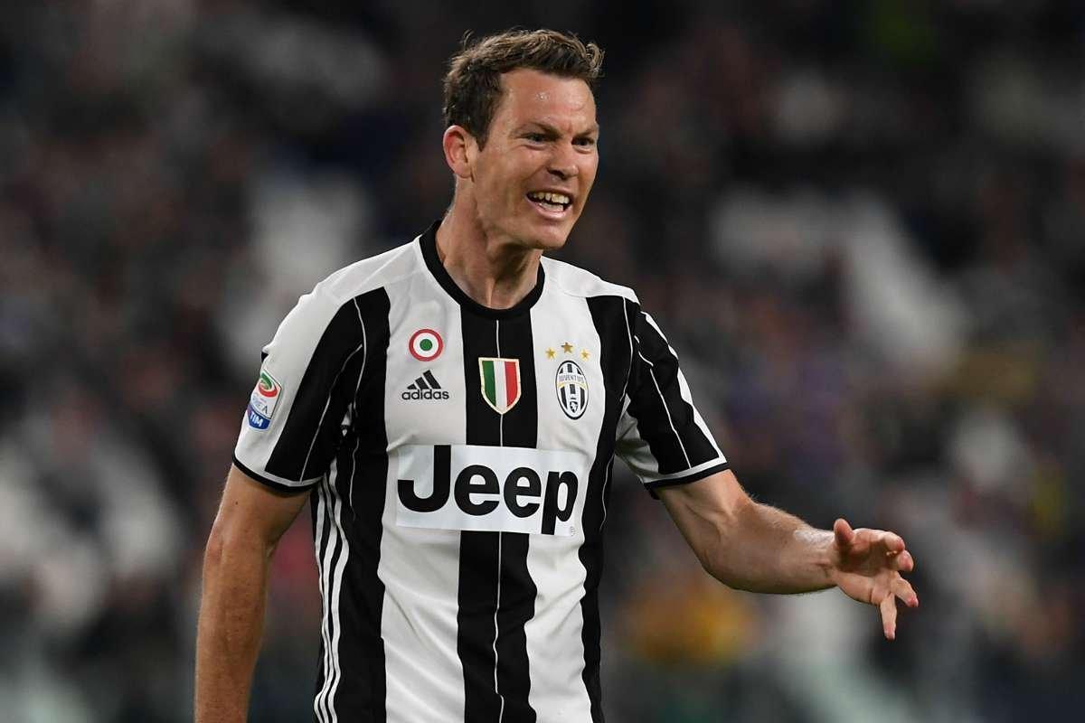 Eski Juventuslu Stephan Lichtsteiner saatçide staja başladı