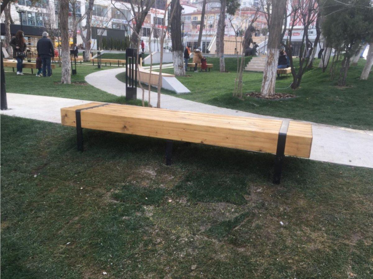 CHP'li Bilecik Belediyesi Atatürk ve köpeği Foks'un heykelini kaldırdı