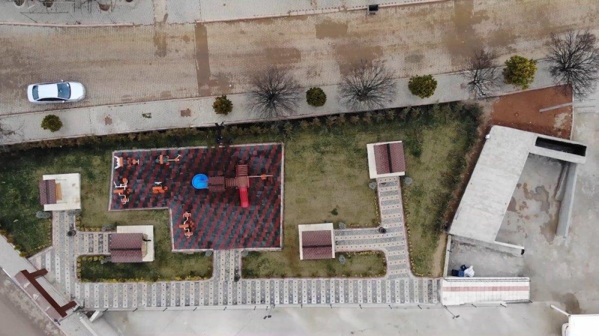 Kırıkkale'de parktaki 30 ağaç kesildi