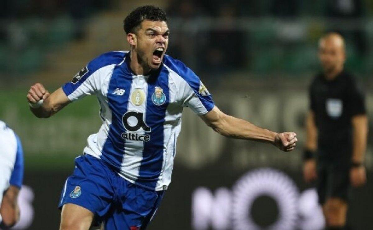 Porto Başkanı Costa: Pepe 42 yaşına kadar oynar