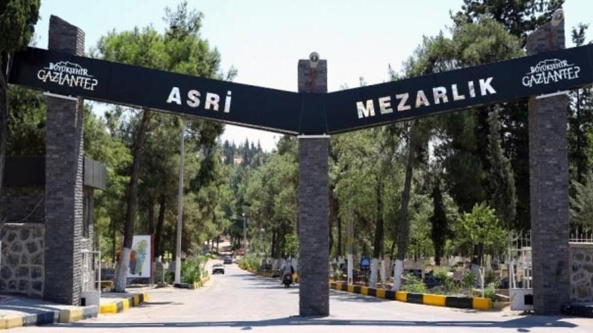 Asri mezarlık nedir? Kimler asri mezarlıklara gömülür?