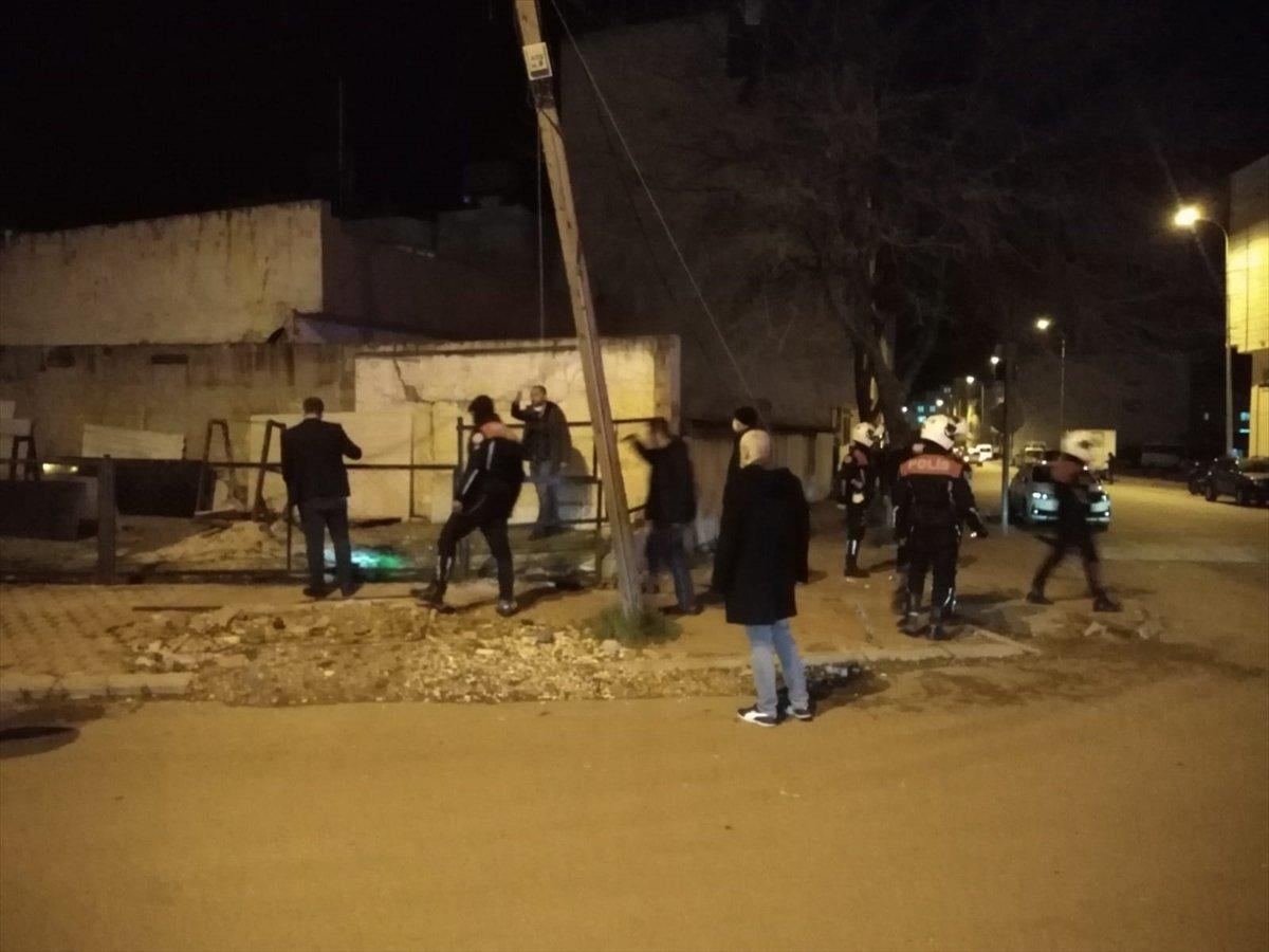 MSB: Suriye'den atılan roketler Kilis'te boş araziye düşmüştür