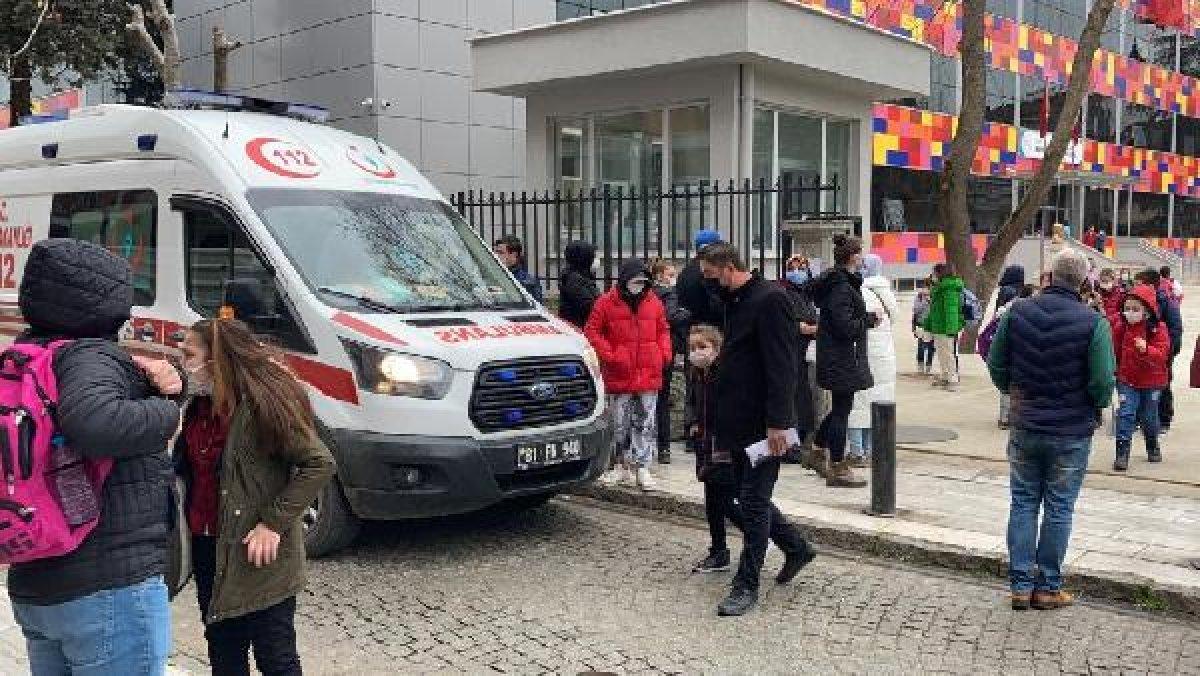 Düzce'de öğrenci okul camından aşağı düştü